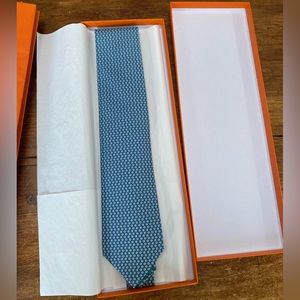 NWT Hermes Blue and Green Cravate Heavy Twill 8cm Tie in Box with Bag